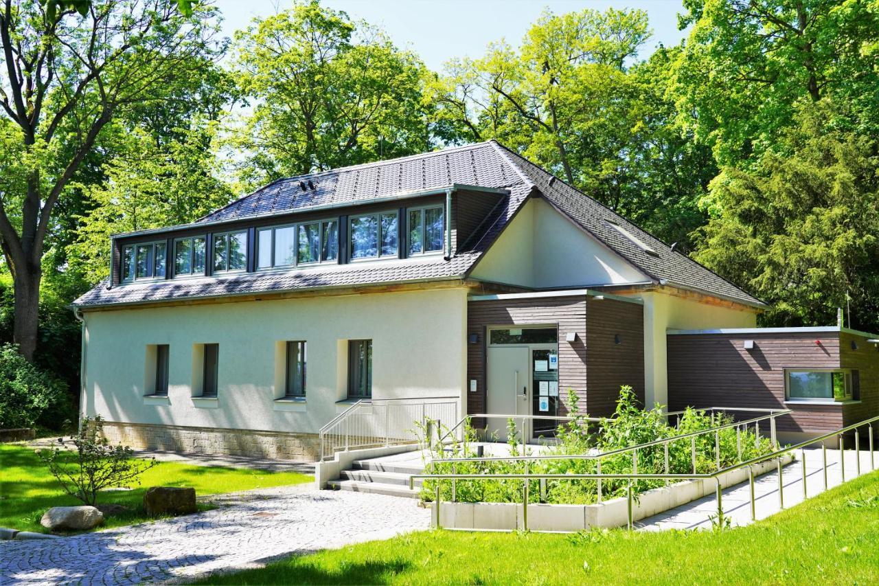 Pulverhuette Gaestehaus Im Egapark - Ein Projekt Der Lebenshilfe Erfurt Service Ggmbh Exteriör bild